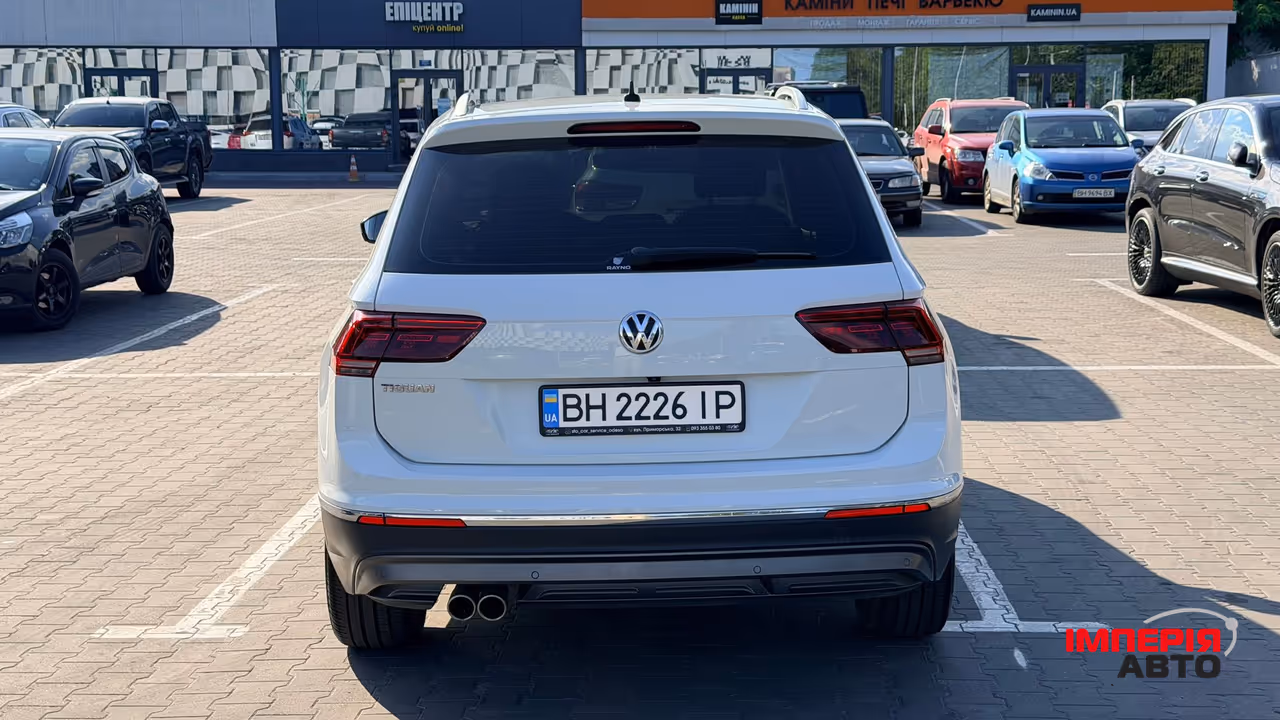 Volkswagen Tiguan - фото 9