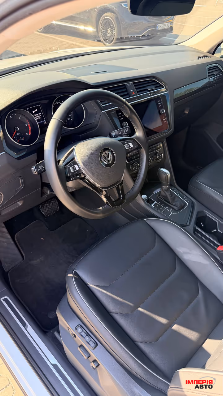 Volkswagen Tiguan - фото 14