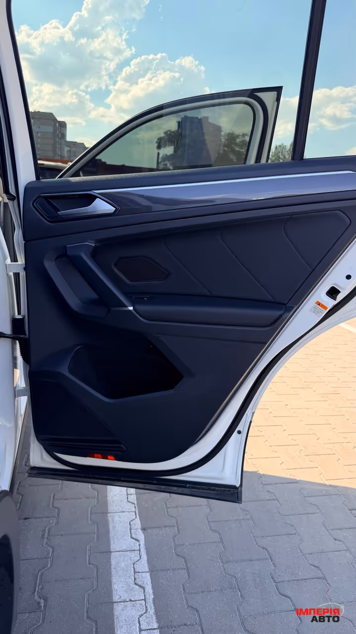 Volkswagen Tiguan - фото 21
