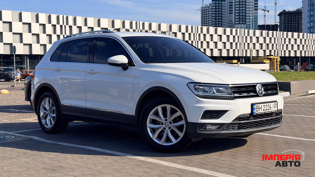 Volkswagen Tiguan - фото 2