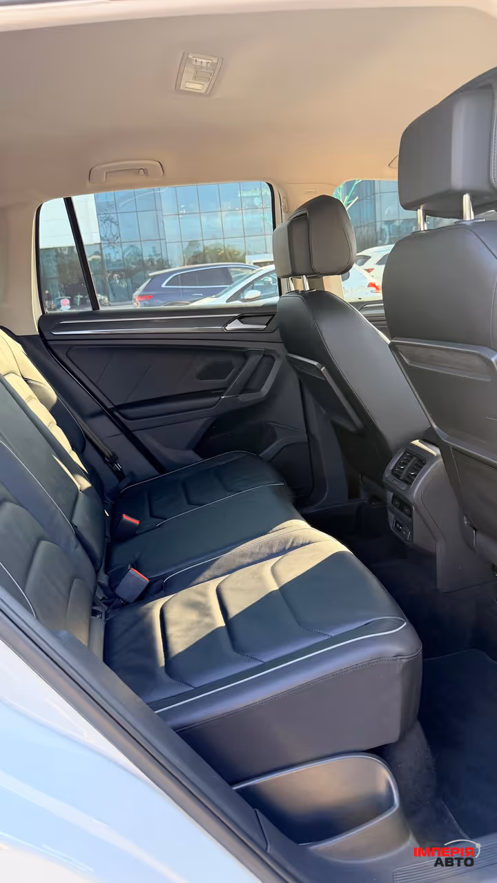 Volkswagen Tiguan - фото 20