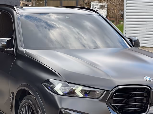 BMW X5 - фото 1