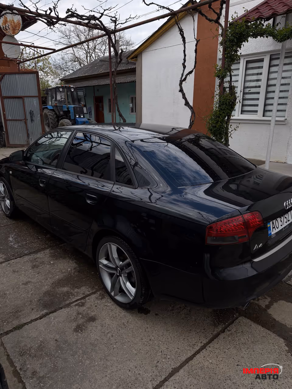 Audi A4 - фото 5