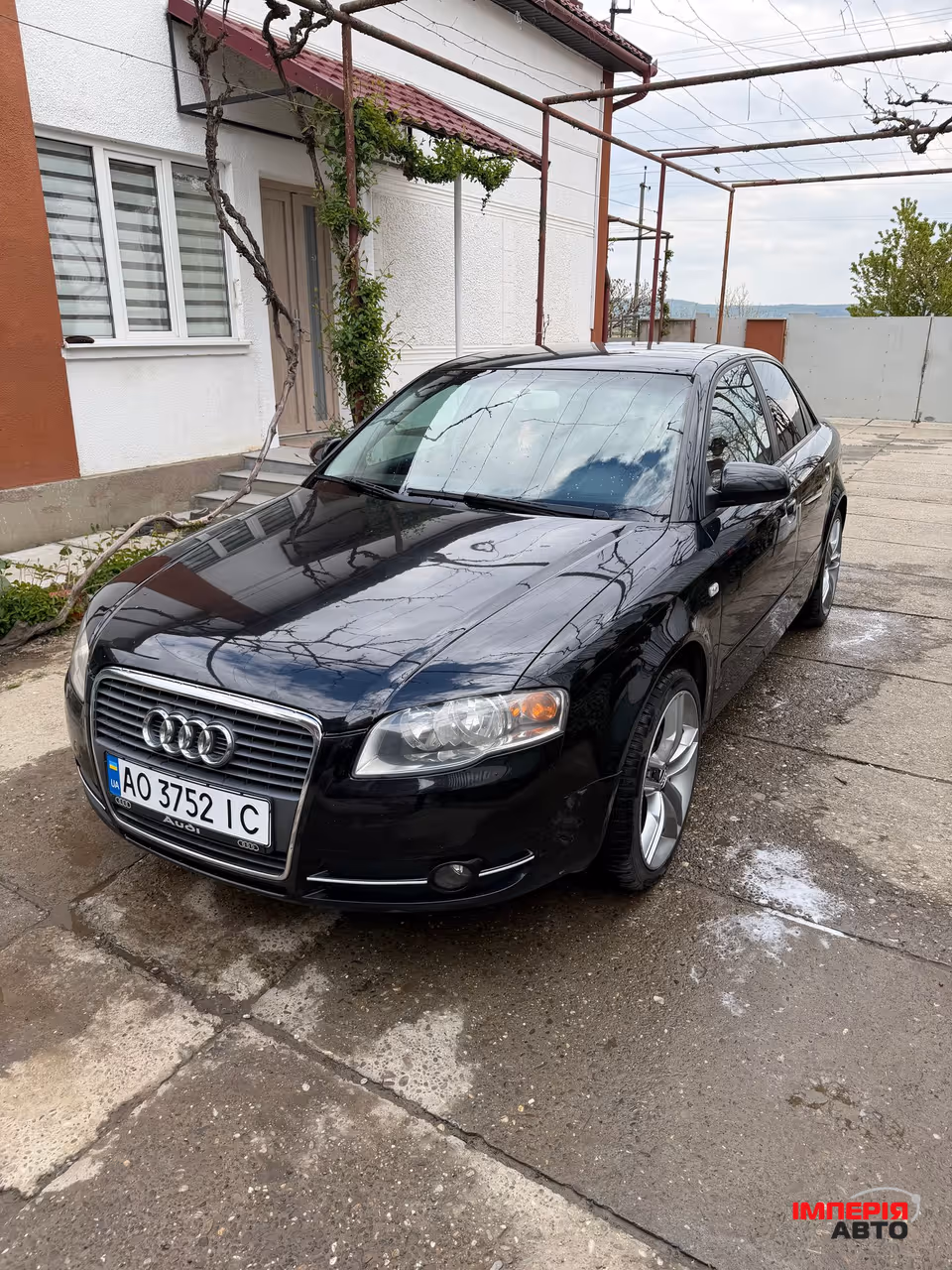 Audi A4 - фото 1