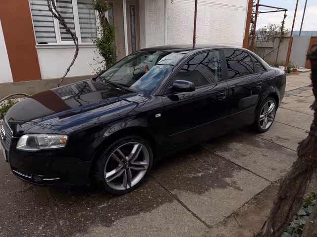 Audi A4 - фото 4