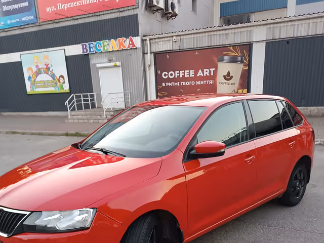 Skoda Rapid - фото 3