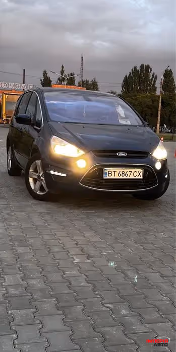 Ford S-MAX - фото 1