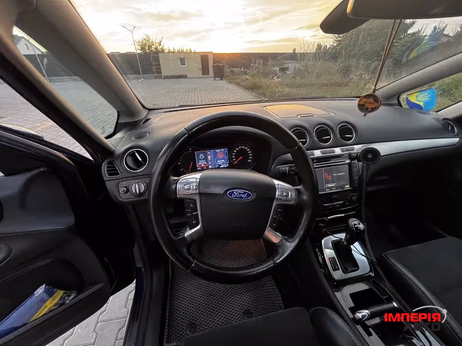 Ford S-MAX - фото 4