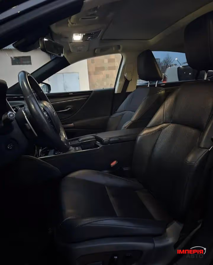 Lexus ES - фото 8