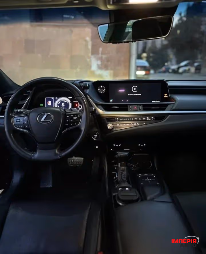 Lexus ES - фото 10