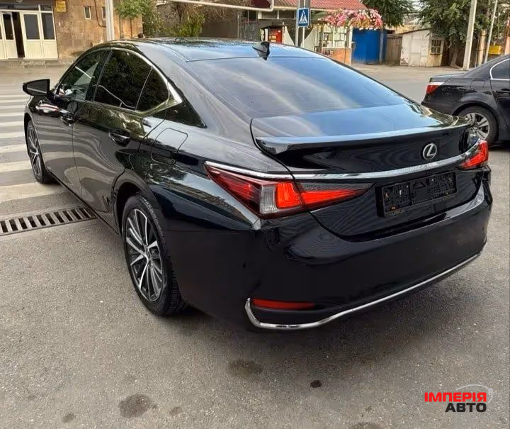 Lexus ES - фото 4