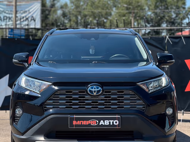 Toyota RAV4 - фото 2