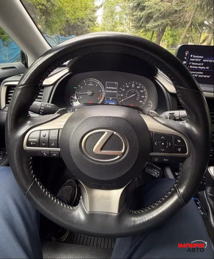 Lexus RX - фото 8