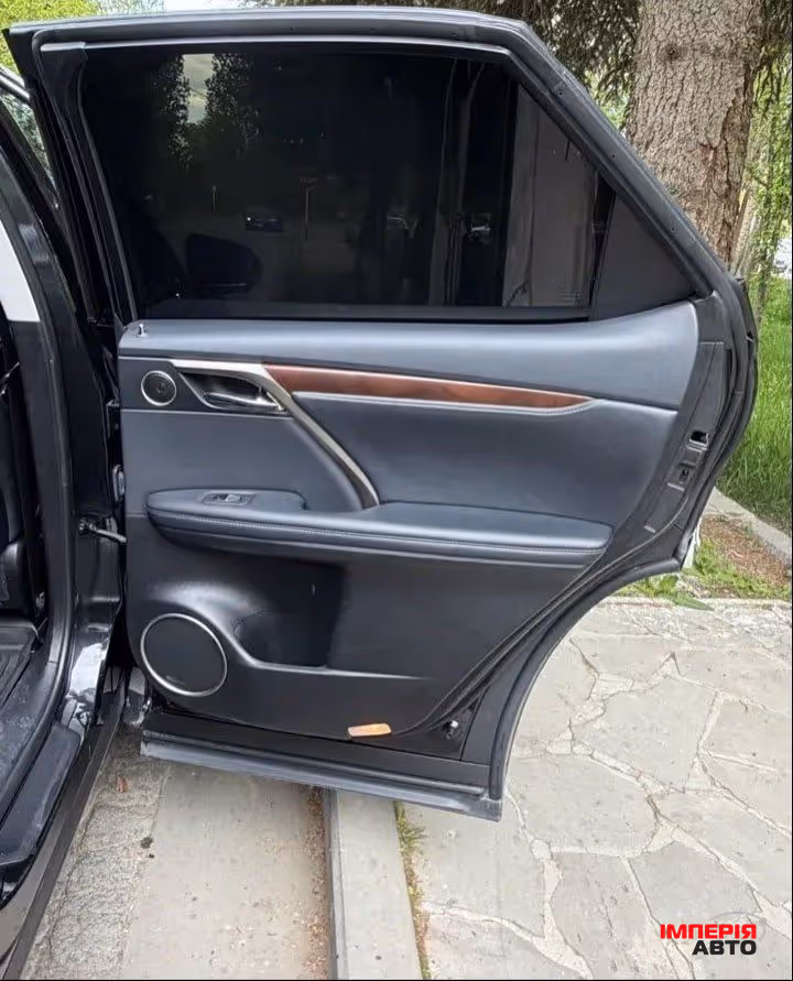 Lexus RX - фото 15