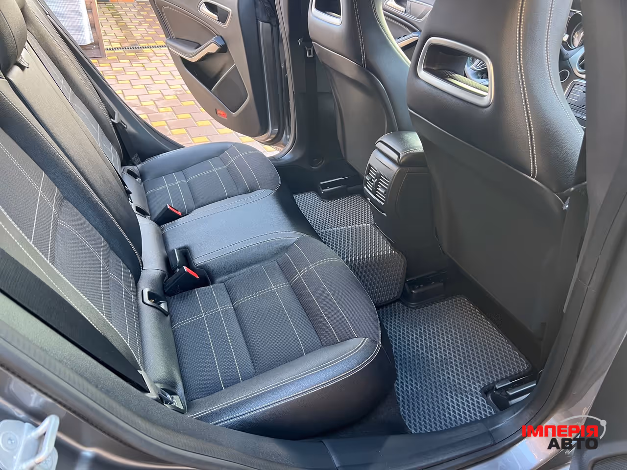 Mercedes-Benz CLA - фото 11