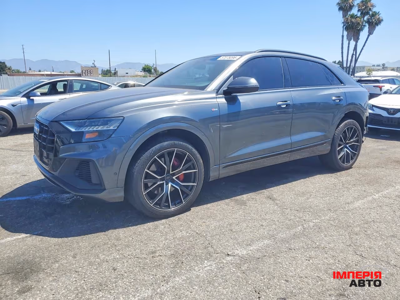 Audi Q8 - фото 1
