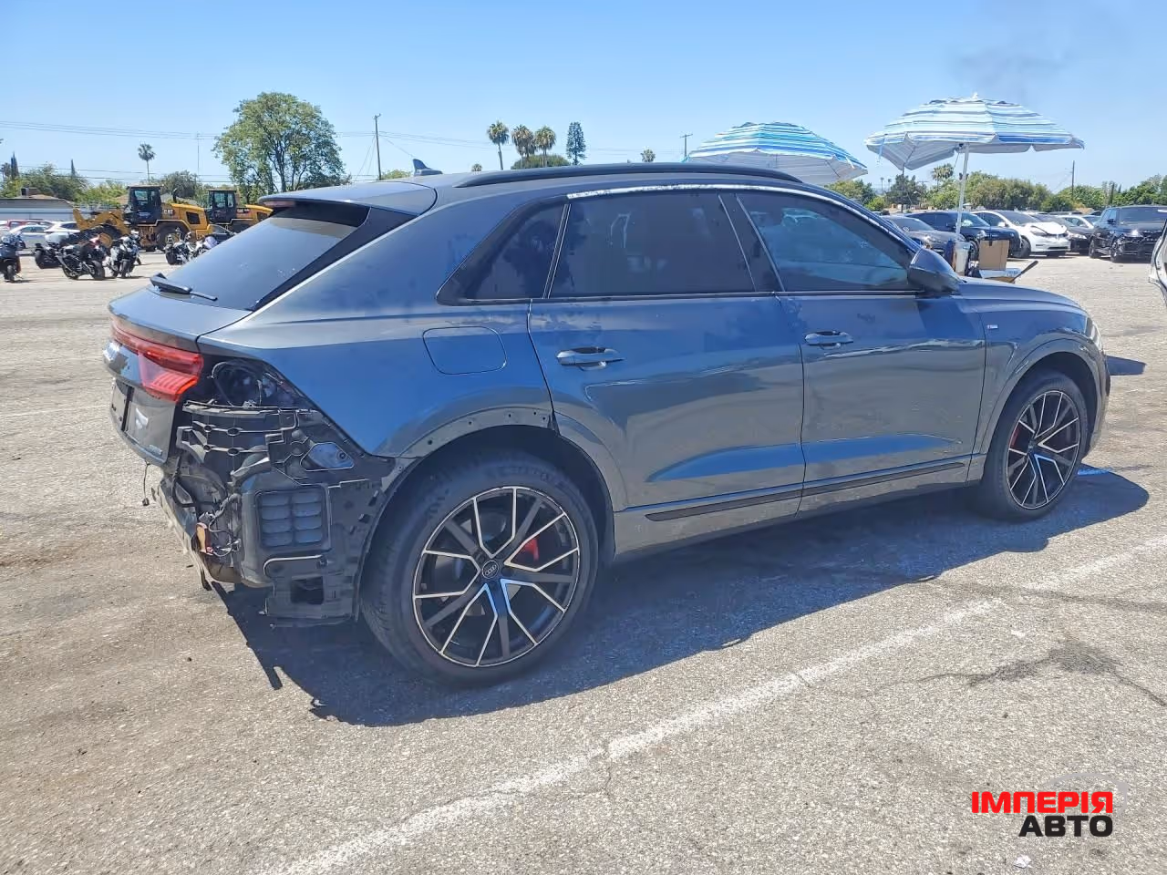Audi Q8 - фото 12