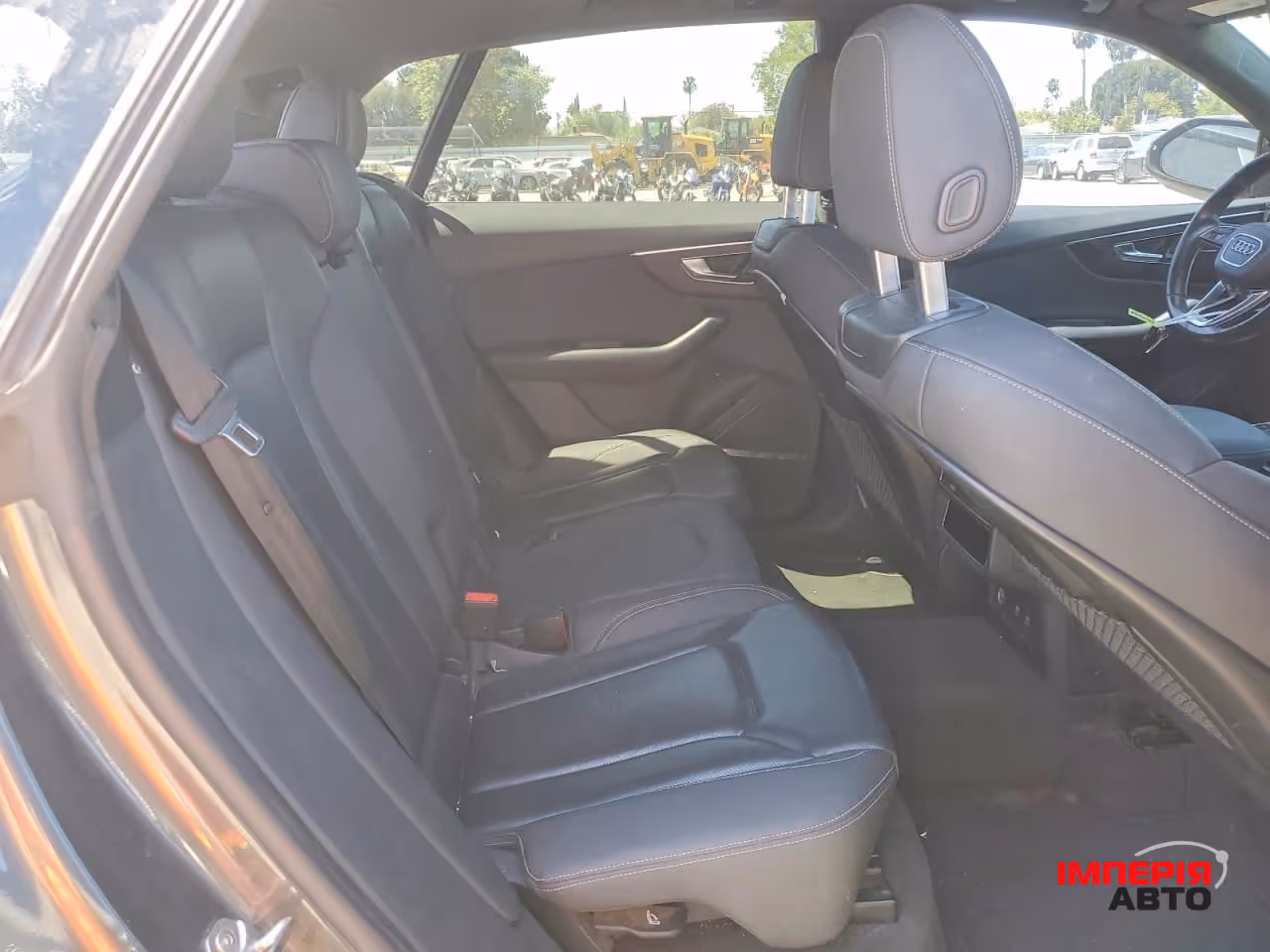 Audi Q8 - фото 10