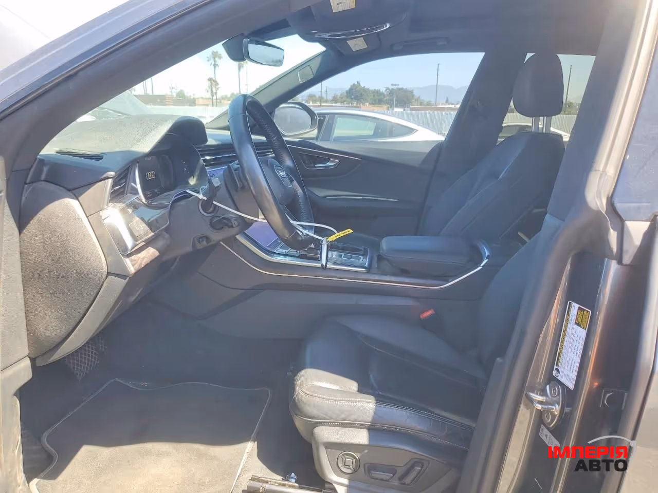 Audi Q8 - фото 11