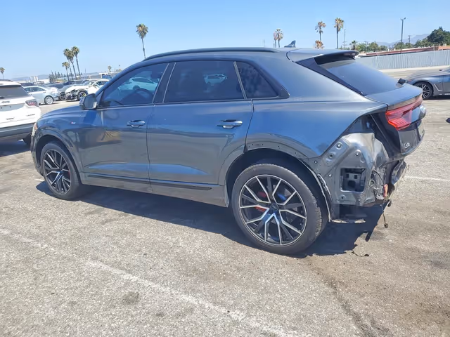 Audi Q8 - фото 3