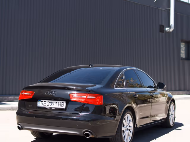 Audi A6 - фото 2