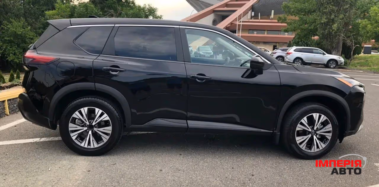 Nissan Rogue - фото 4