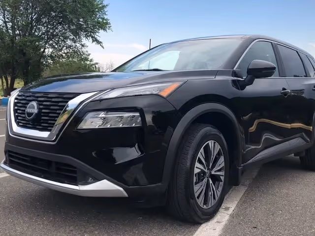 Nissan Rogue - фото 1