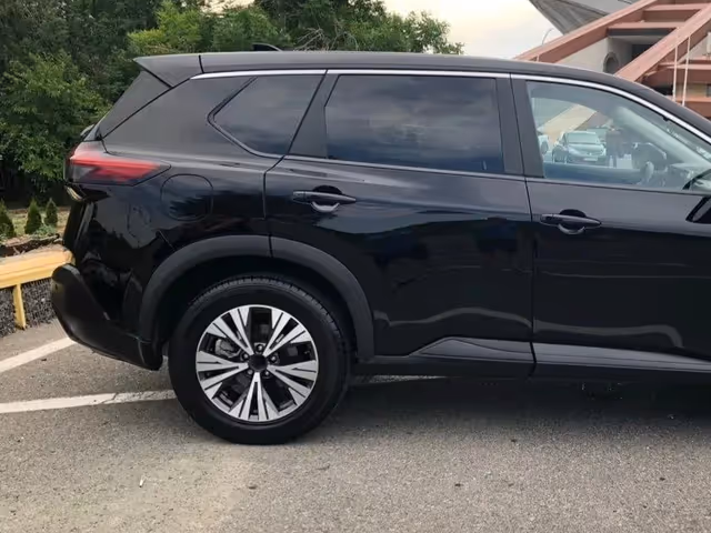 Nissan Rogue - фото 4