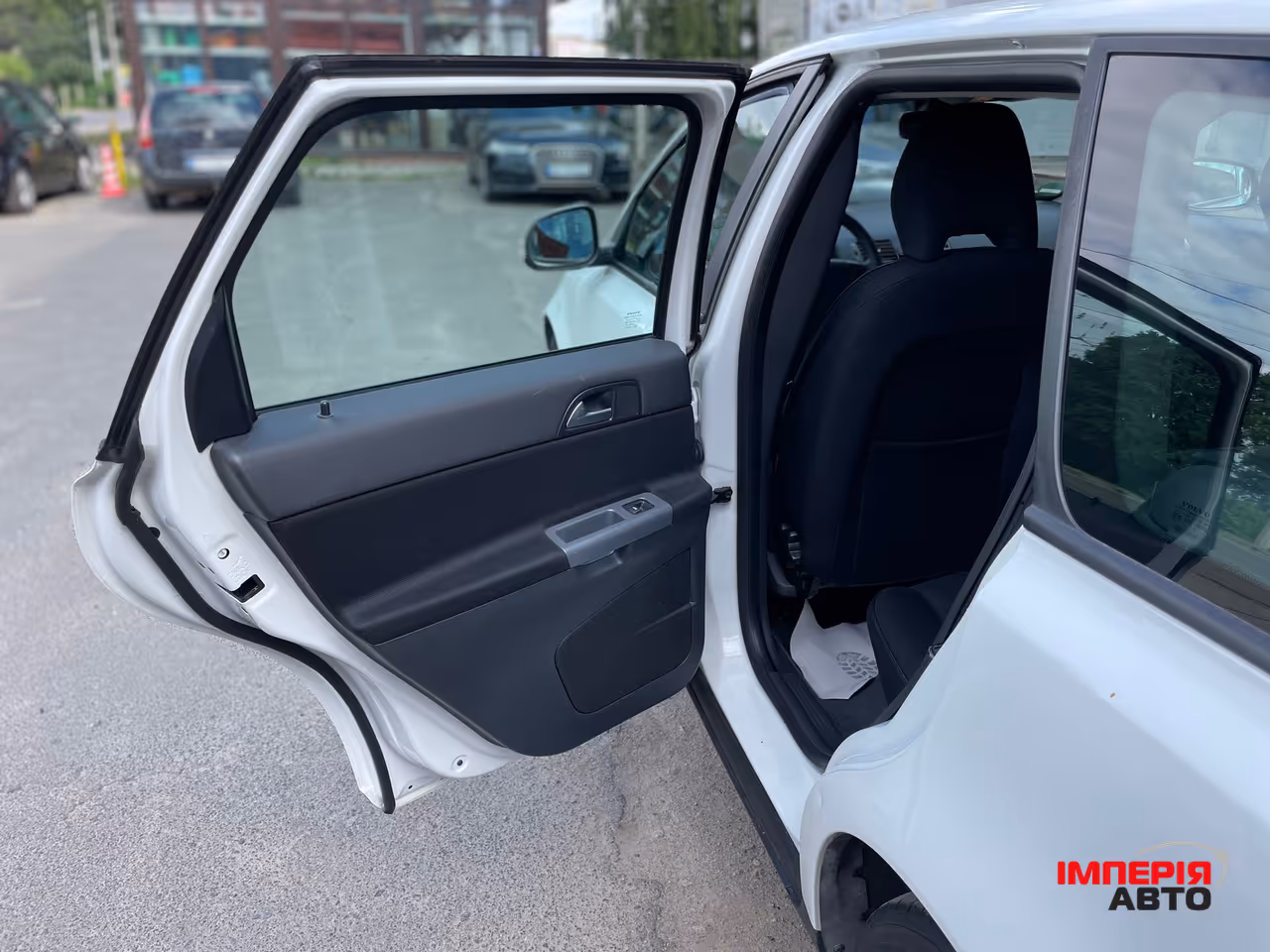 Volvo V50 - фото 23