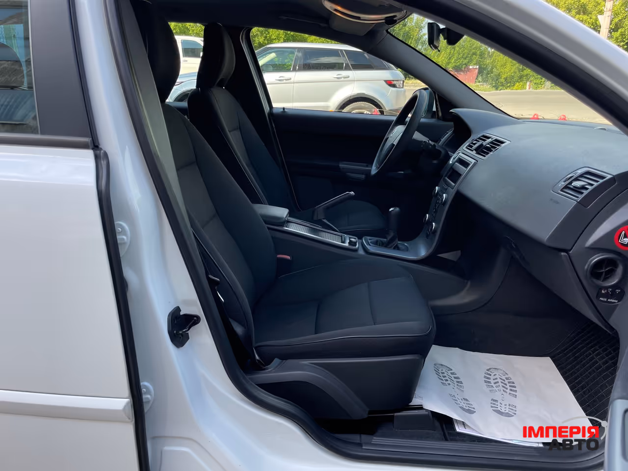 Volvo V50 - фото 34