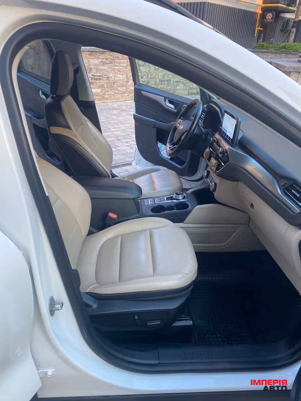 Ford Escape - фото 14
