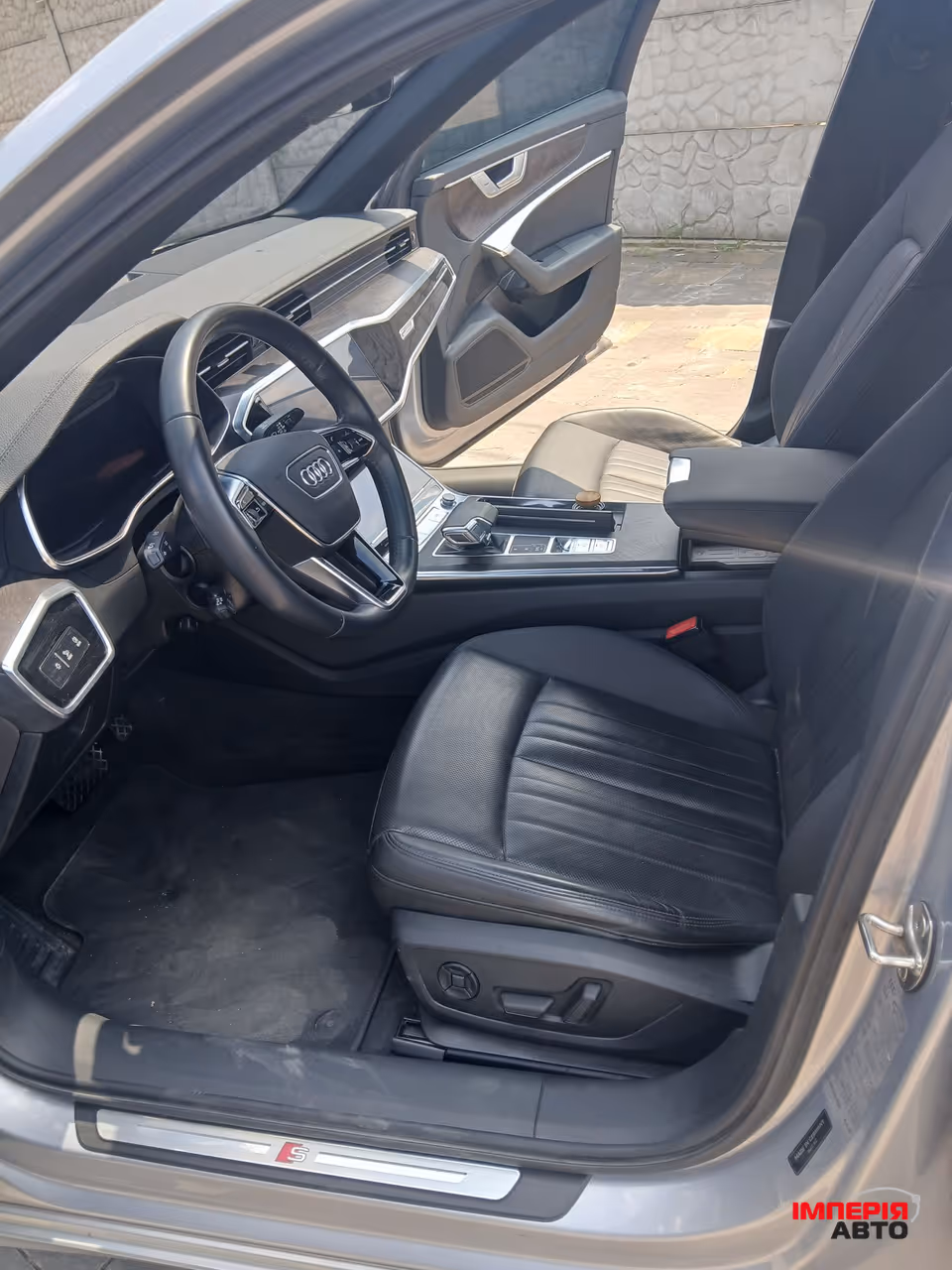 Audi A6 - фото 15