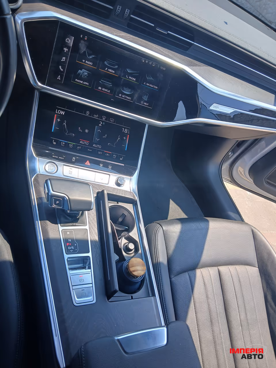Audi A6 - фото 11