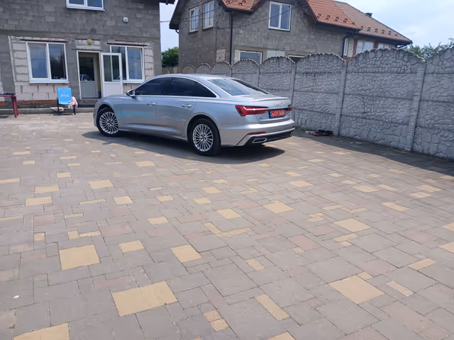 Audi A6 - фото 5