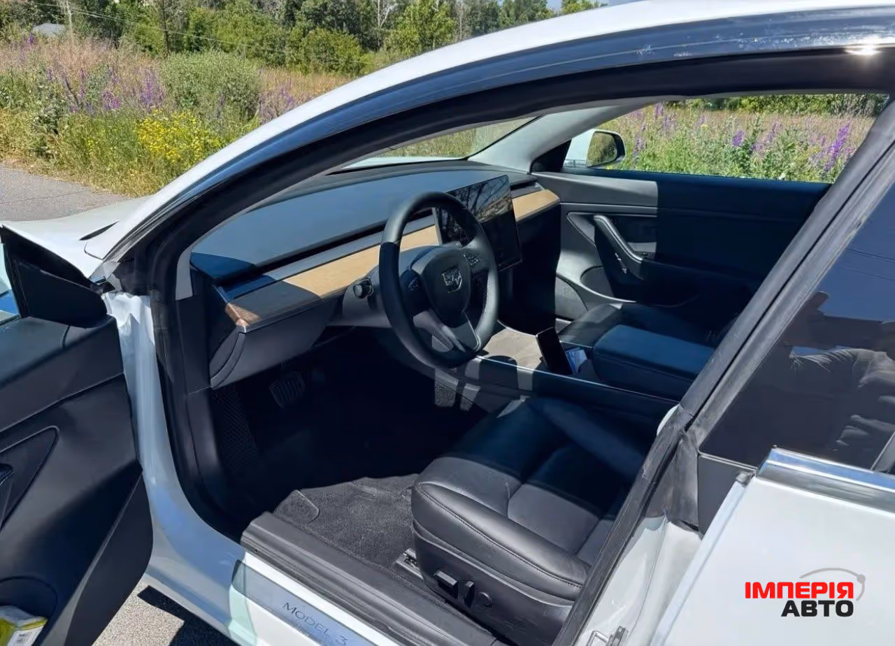 Tesla Model 3 - фото 6