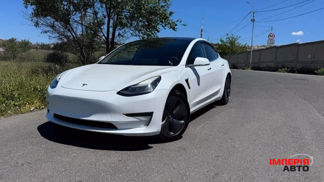 Tesla Model 3 - фото 2