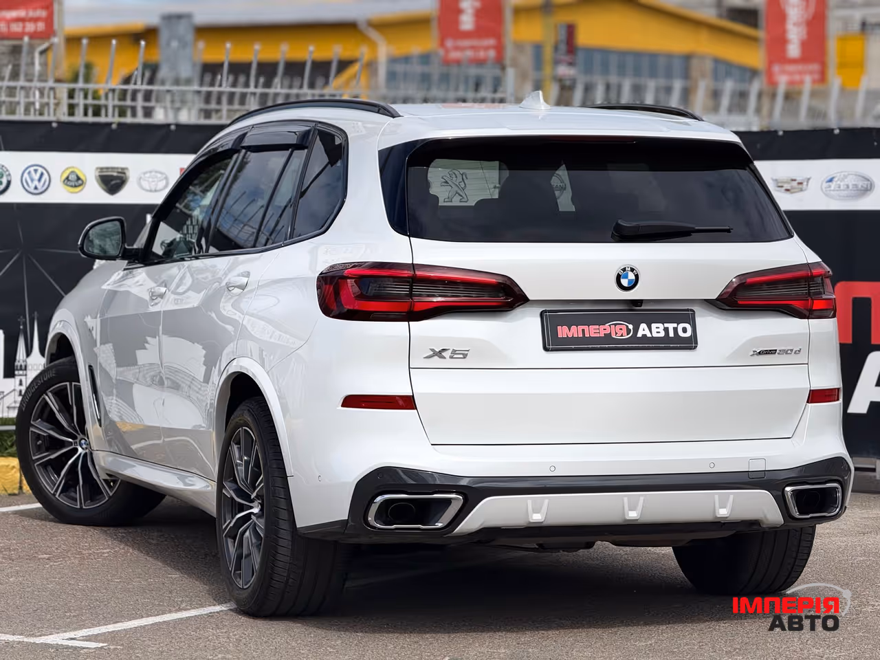 BMW X5 - фото 11