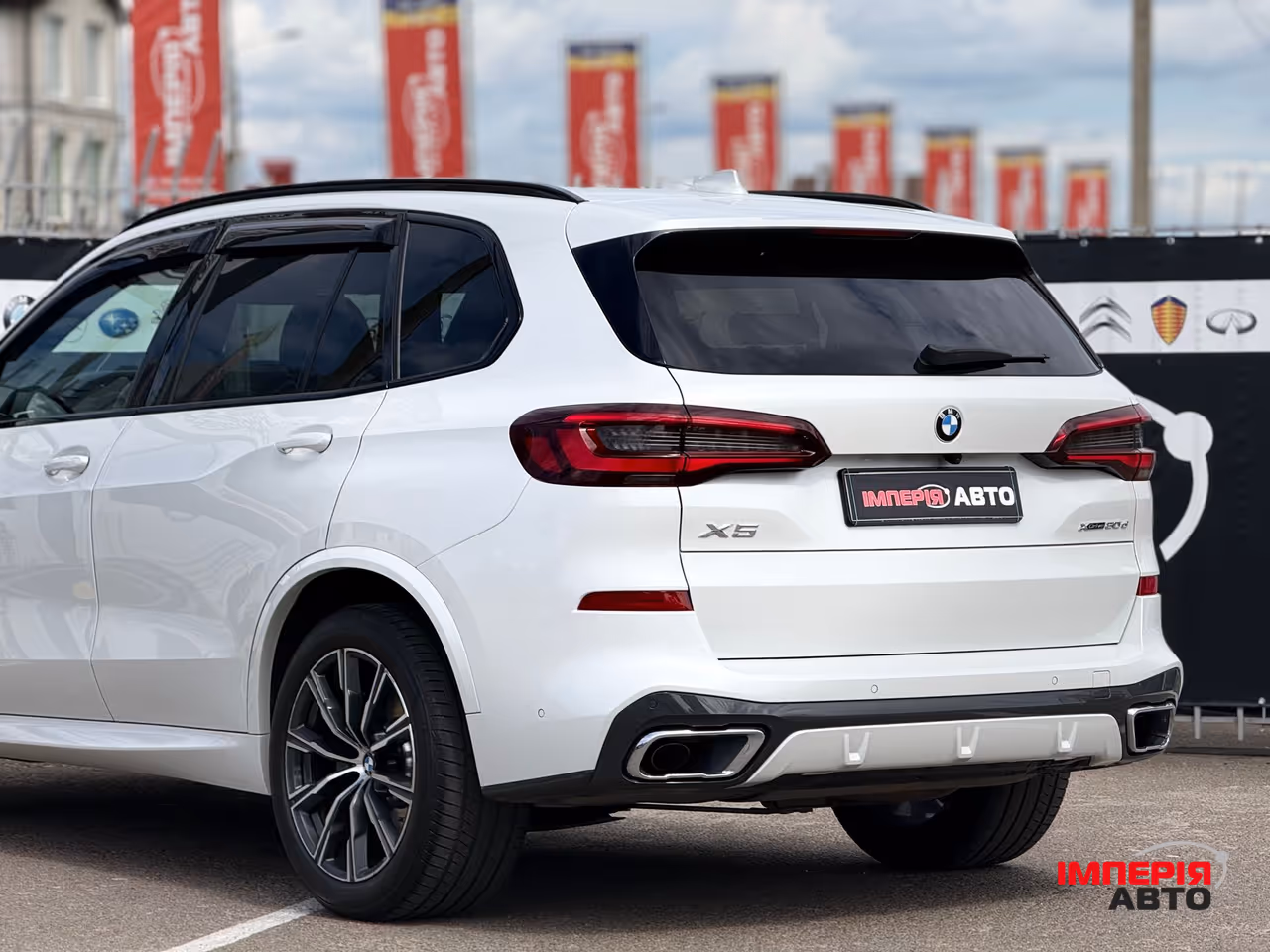 BMW X5 - фото 12