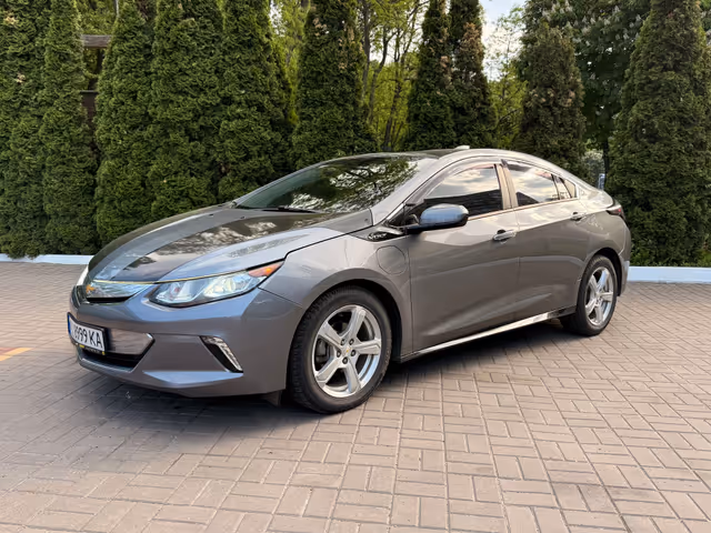 Chevrolet Volt - фото 1