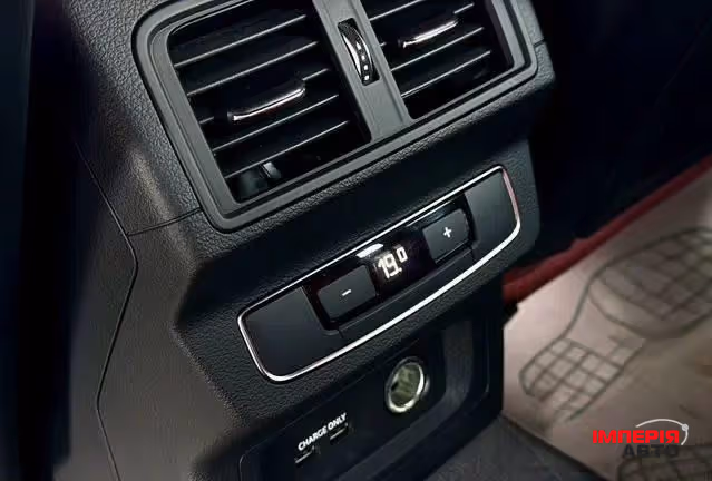 Audi SQ5 - фото 9