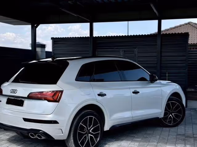 Audi SQ5 - фото 4