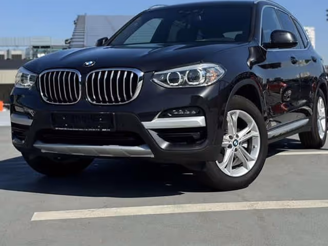 BMW X3 - фото 1