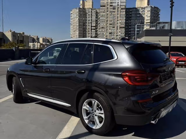 BMW X3 - фото 5