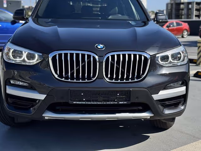 BMW X3 - фото 2