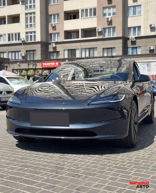 Tesla Model 3 - фото 3