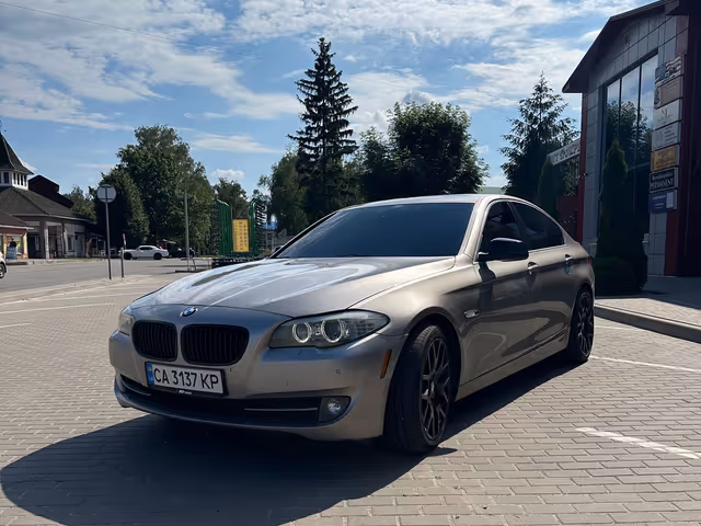 BMW 5 серії - фото 2