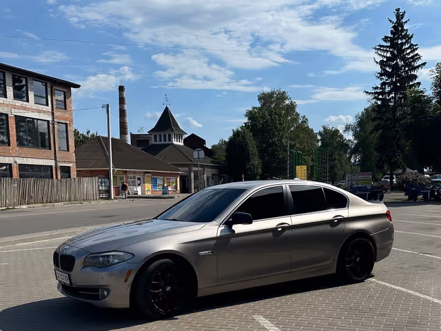 BMW 5 серії - фото 3