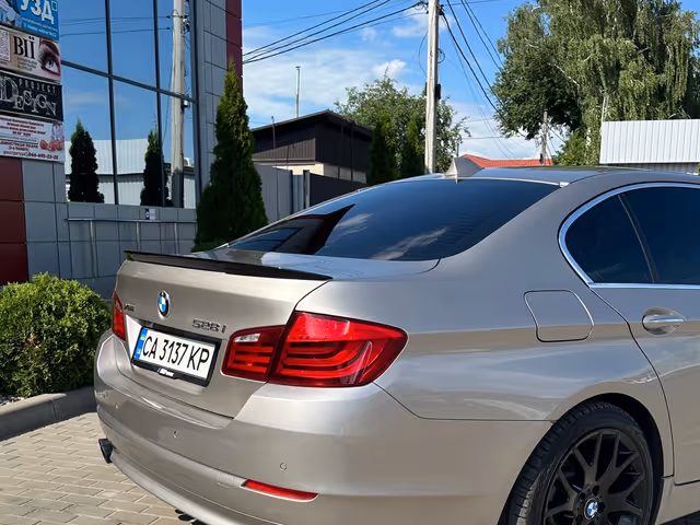 BMW 5 серії - фото 5