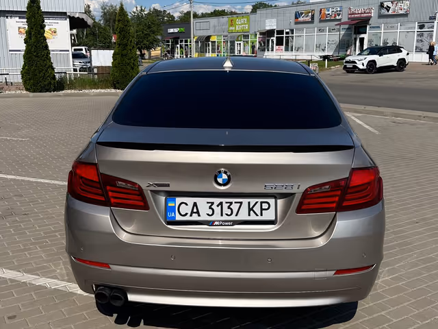 BMW 5 серії - фото 4