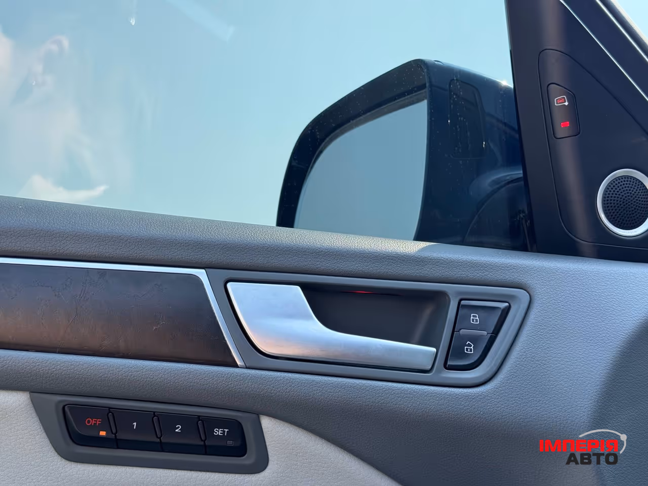 Audi Q5 - фото 32